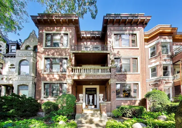 5525-s-cornell-ave-4-chicago-il-60637/hzid_8306f762