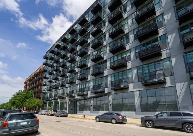 1224-w-van-buren-st-604-chicago-il-60607/hzid_0317debc