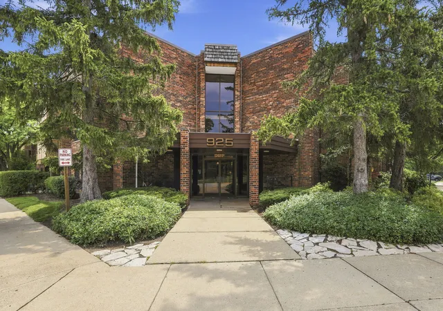 925-spring-hill-dr-212-northbrook-il-60062/hzid_aa3026e7