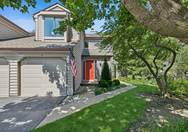 752-shoreline-rd-1077-lake-barrington-il-60010/hzid_3480140f