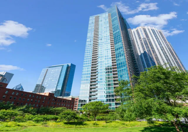 505-n-mcclurg-ct-2301-chicago-il-60611/hzid_f4f3ec99