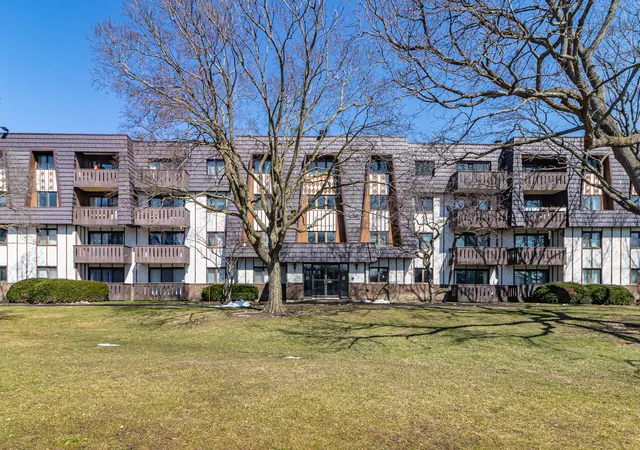 13200-w-heiden-cir-2111-lake-bluff-il-60044/hzid_60411d84