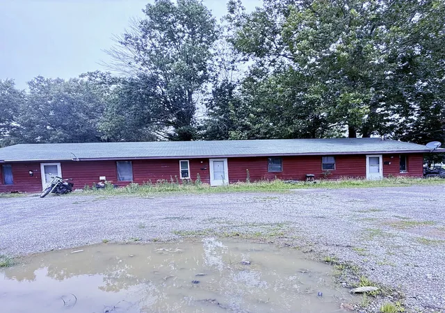 114-clark-st-harrisburg-il-62946/hzid_2d9695ba