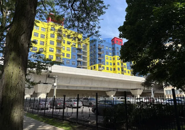 1122-w-catalpa-ave-902-chicago-il-60640/hzid_2d21edd4