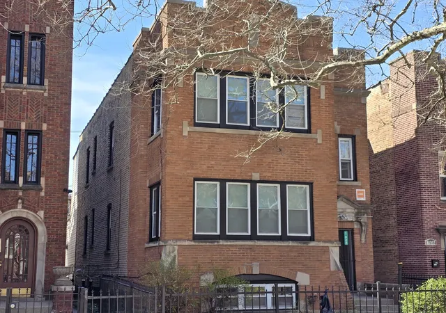 7938-s-langley-ave-chicago-il-60619/hzid_33cda2e3