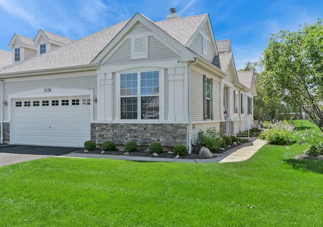 1074-hampton-ln-yorkville-il-60560/hzid_ee7a2f7c