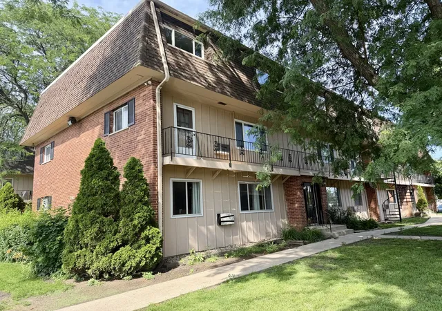 2302-algonquin-rd-9-rolling-meadows-il-60008/hzid_163d29c3