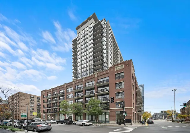 210-s-desplaines-st-908-chicago-il-60661/hzid_9f103e66