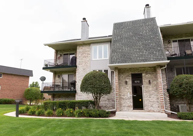 15713-old-orchard-ct-2s-orland-park-il-60462/hzid_b78edac7