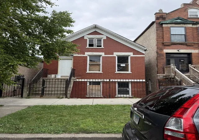 2844-w-25th-place-chicago-il-60623/hzid_fc1b4c2c