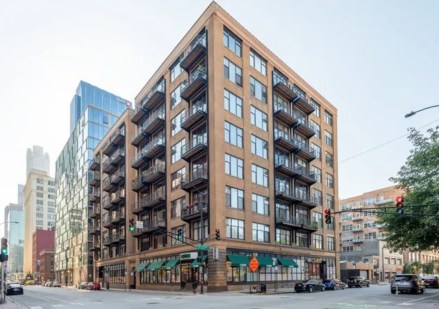 625-w-jackson-blvd-606-chicago-il-60661/hzid_579aa990