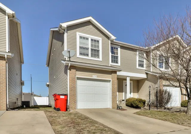 3738-3744-summer-sage-ct-champaign-il-61822/hzid_facc1296