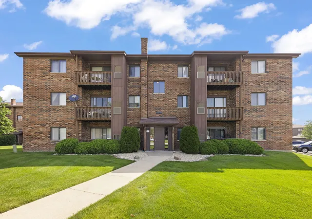 15719-peggy-ln-1-oak-forest-il-60452/hzid_83ed2033