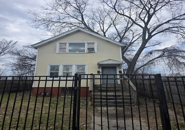 6342-s-parnell-ave-chicago-il-60621/hzid_5b98e98f