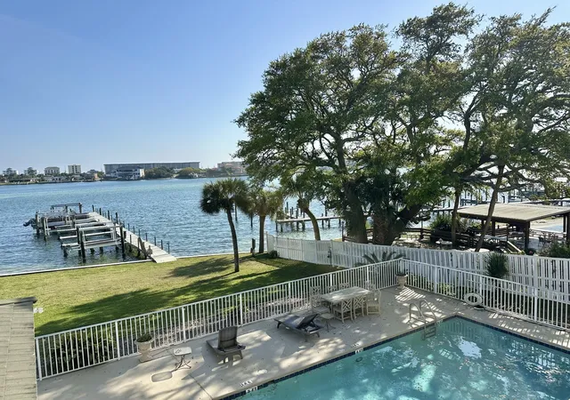 105-brooks-st-3-fort-walton-beach-fl-32548/hzid_acd681d1