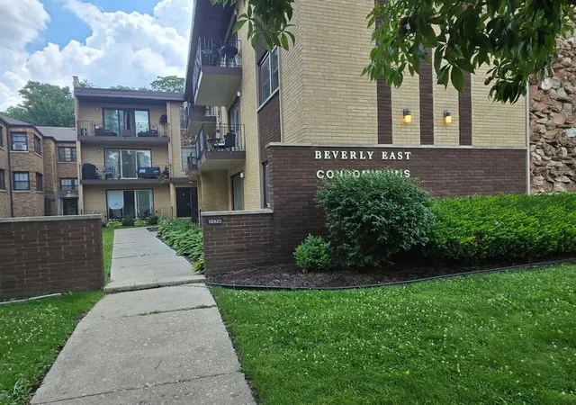 10425-s-hale-ave-1c-chicago-il-60643/hzid_15919e8f