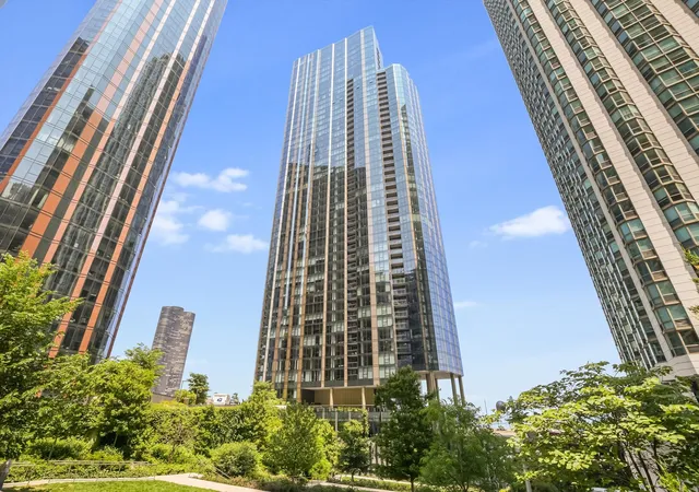 211-n-harbor-dr-4107-chicago-il-60601/hzid_dfedab26