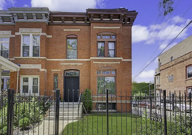 700-s-oakley-blvd-chicago-il-60612/hzid_4c9e6aa7