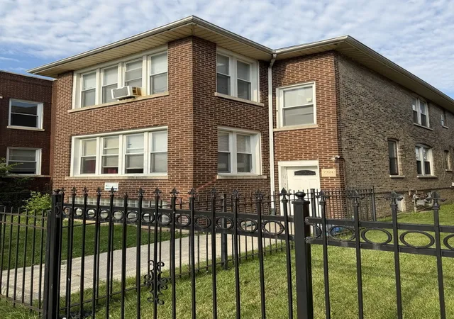 7924-s-may-st-chicago-il-60620/hzid_ae5536a7