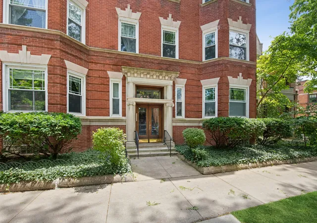 5715-s-blackstone-ave-2s-chicago-il-60637/hzid_e20c0c9f