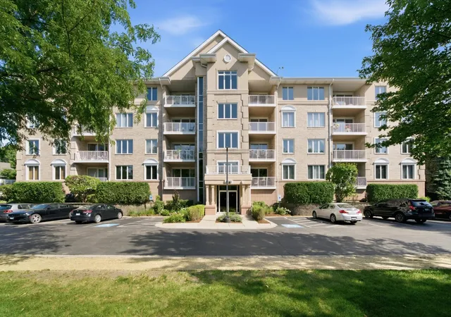 1761-pavilion-wy-301-park-ridge-il-60068/hzid_fba3c733