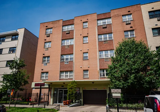 5950-n-kenmore-ave-208-chicago-il-60660/hzid_47019807