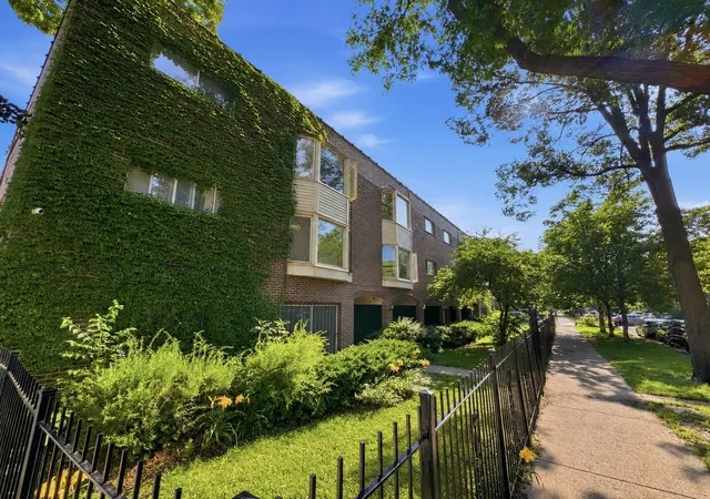 1612-w-farwell-ave-3c-chicago-il-60626/hzid_5af161a9