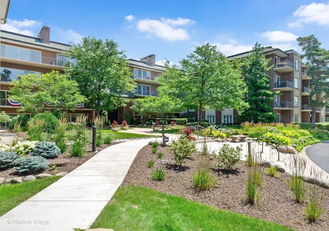 5-oak-brook-club-dr-p6-n-oak-brook-il-60523/hzid_66882eed