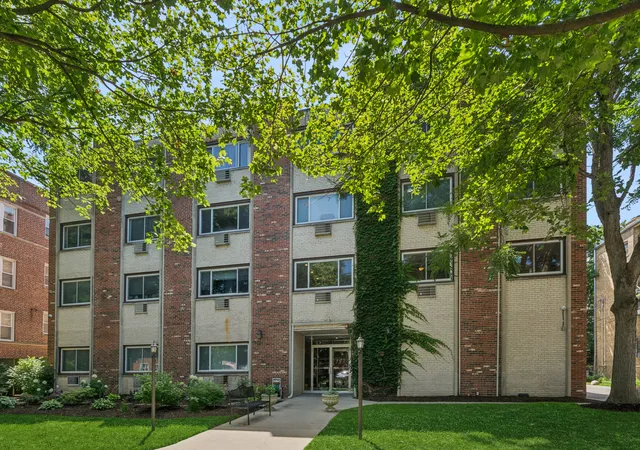 1234-elmwood-ave-2f-evanston-il-60202/hzid_c1e69032