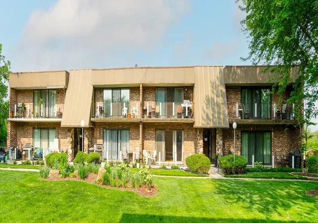 11104-o-gorman-dr-41b-palos-hills-il-60465/hzid_dee854cb