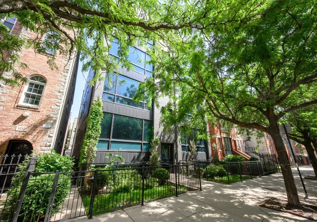 1446-w-cortez-ave-4w-chicago-il-60642/hzid_8ad1cdb0