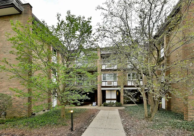 360-claymoor-ave-2e-hinsdale-il-60521/hzid_d6344ac6