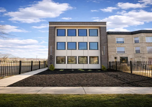5809-s-indiana-ave-chicago-il-60637/hzid_56bf5d16