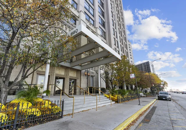 680-n-lake-shore-dr-1103-chicago-il-60611/hzid_c46d174e