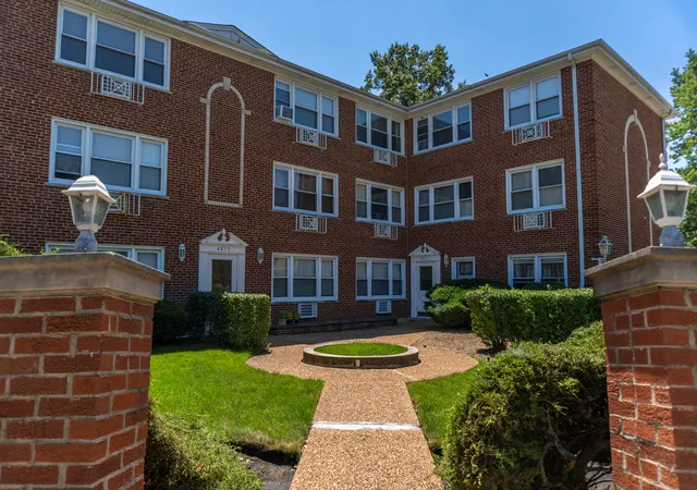 4853-dobson-st-304-skokie-il-60077/hzid_3eef7d0b