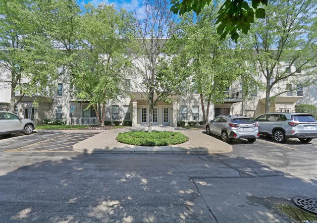 34451-n-old-walnut-cir-207-gurnee-il-60031/hzid_b3769f64