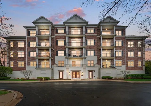 400-mcdaniels-cir-405-clarendon-hills-il-60514/hzid_158ed3be