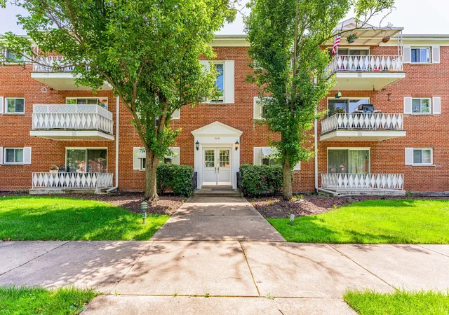 705-n-western-ave-1c-park-ridge-il-60068/hzid_d4d6de31