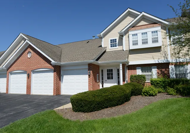 208-winnsboro-ct-a-schaumburg-il-60193/hzid_ab4ba28d
