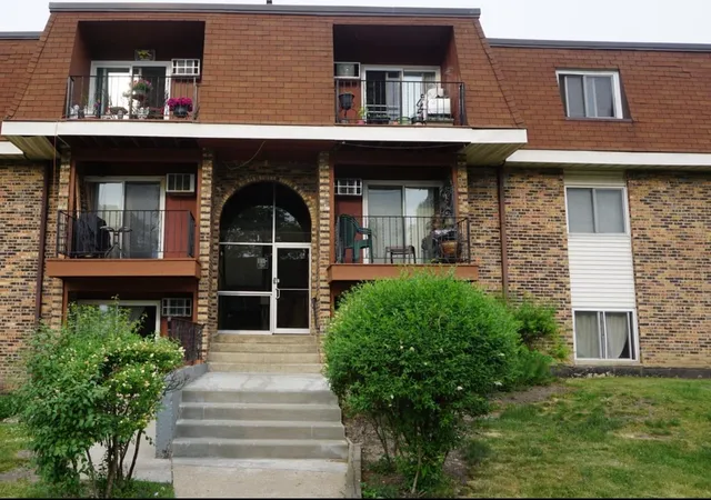 1195-meadow-ln-114-hoffman-estates-il-60169/hzid_16ff8da1