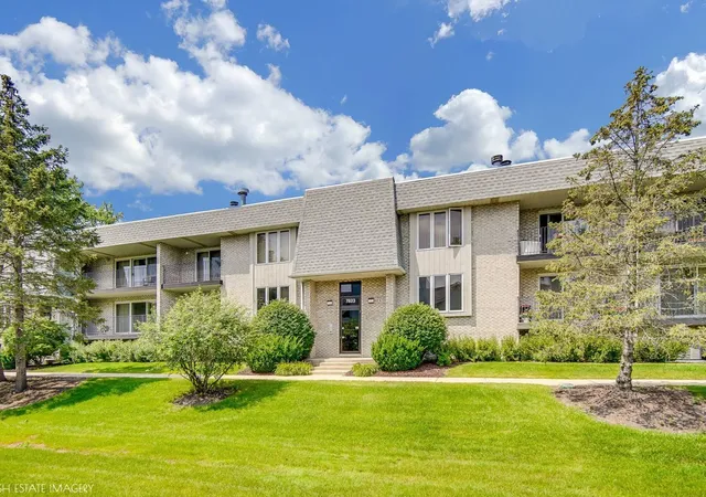 7823-w-157th-pl-2w-orland-park-il-60462/hzid_9ffbbf7f