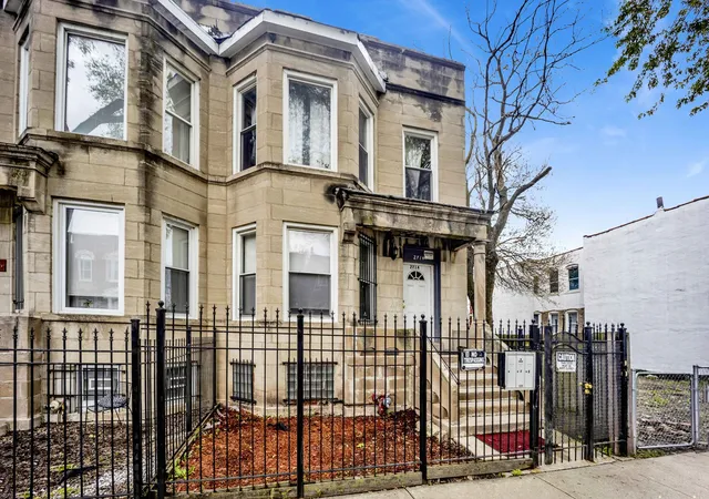 2714-w-lexington-st-chicago-il-60612/hzid_a6c77c6f