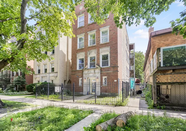 1747-w-pratt-blvd-1-chicago-il-60626/hzid_8e4aa68a