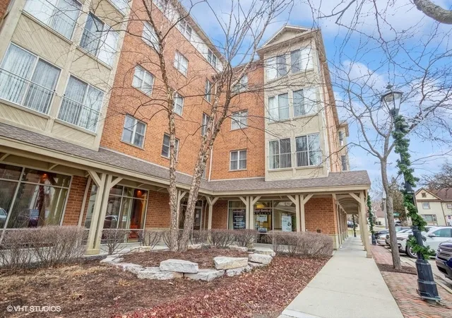 100-n-bokelman-st-429-roselle-il-60172/hzid_a60777a2