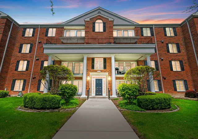 326-park-ave-21-clarendon-hills-il-60514/hzid_15587aaa
