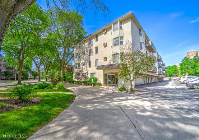 8232-niles-center-rd-311-skokie-il-60077/hzid_64416cfc