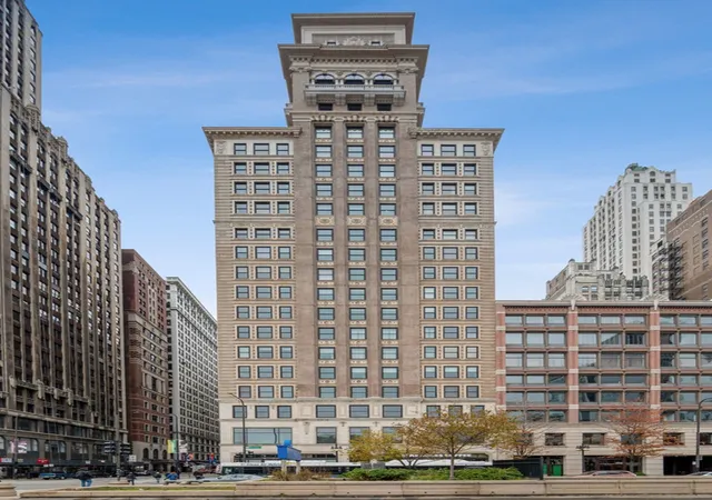 6-n-michigan-ave-806-chicago-il-60602/hzid_233b174d