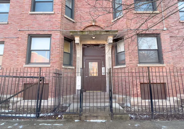 115-e-60th-st-2-chicago-il-60637/hzid_a48d2585