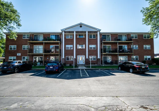 6115-w-94th-street-a5-oak-lawn-il-60453/hzid_a506fcf9