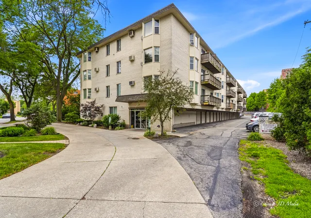 8232-niles-center-rd-312-skokie-il-60077/hzid_b3db84d2